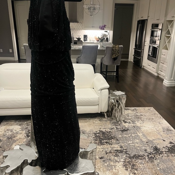 COPY - A simple Grecian style fully beaded jet black gala gown by VICTORIA size… - Picture 13 of 17